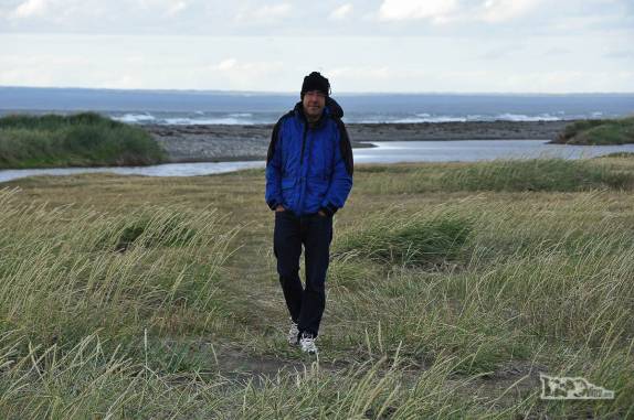 Caminhando em pinguinera na Terra do Fogo, no sul do Chile